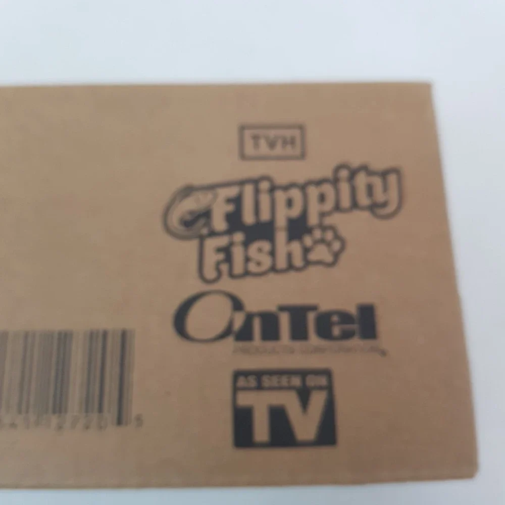 New Flippity Fish Cat Toy Motion Activated Fun Exercise‎ For Cats All Ages